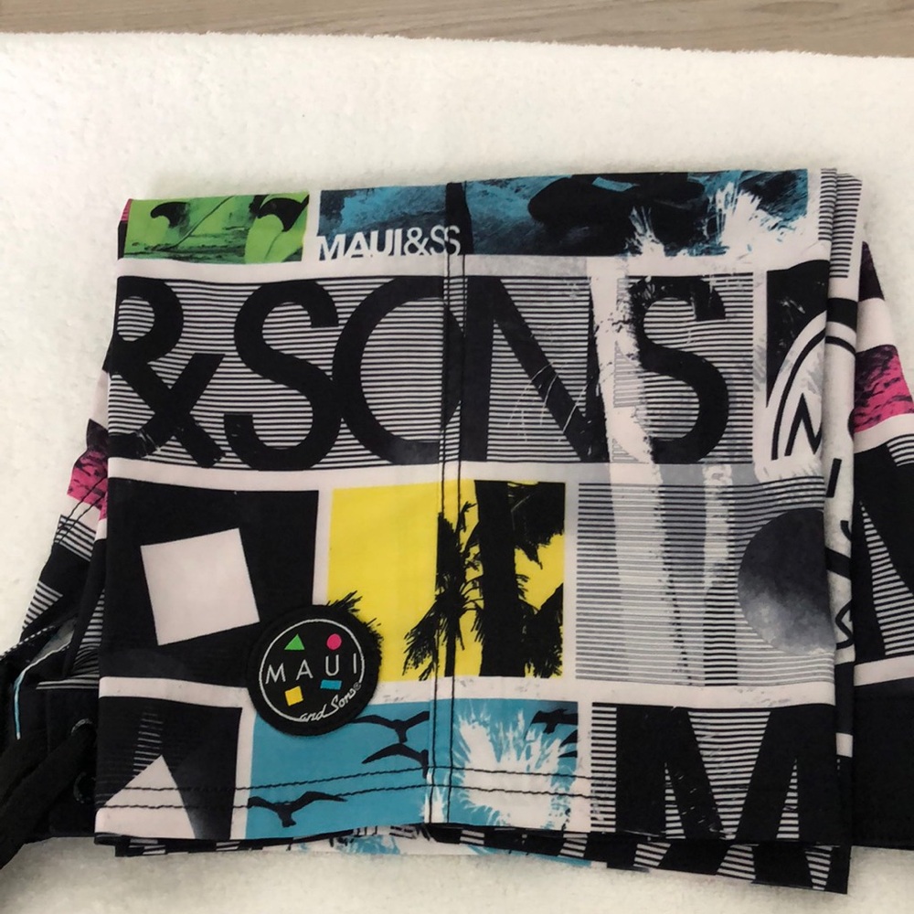 Maui & Sons Boys' Swim Shorts - Size 7